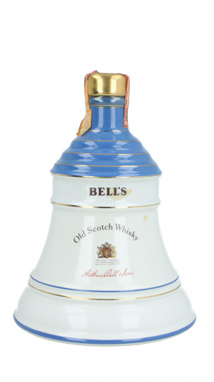 BELL'S   Blended  Scotch  Whisky 75cl 43% The Queen Mother 1990