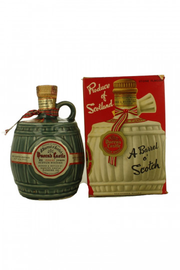 Queen Castle Blended  Scotch Whisky 21 Years Old - Bot. in The 70's 75cl 43% Ceramic decanter